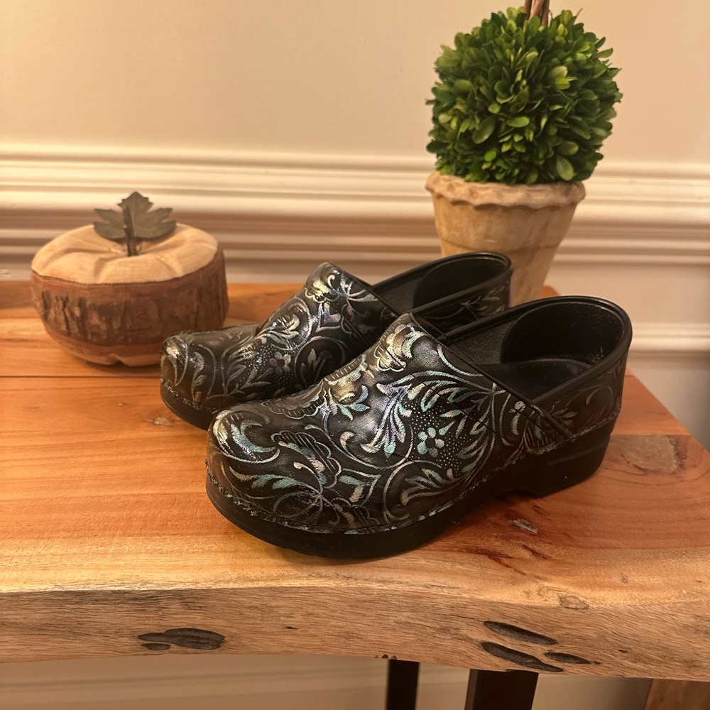 Dansko Shoes 😍